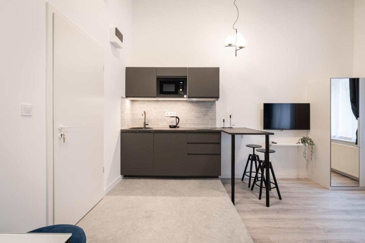 D48 - Central Boulevard Residence - Best Location By Bqa บูดาเปสต์ ภายนอก รูปภาพ